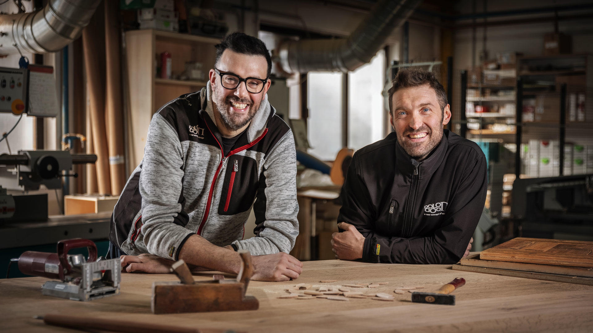 DolomWood artisan furniture from reclaimed ancient wood